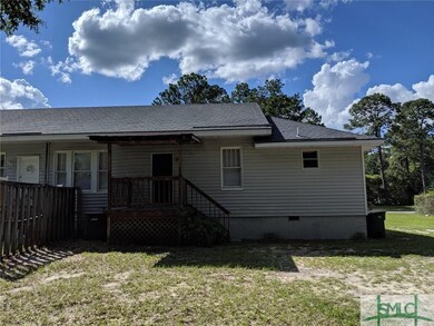 501 E 4th St unit B, Springfield, GA 31329 - photo 2