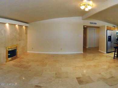 005_GREAT ROOM