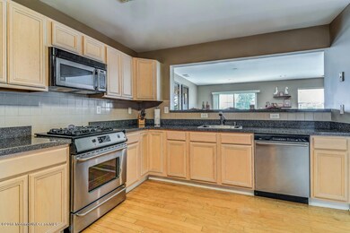 013_Kitchen
