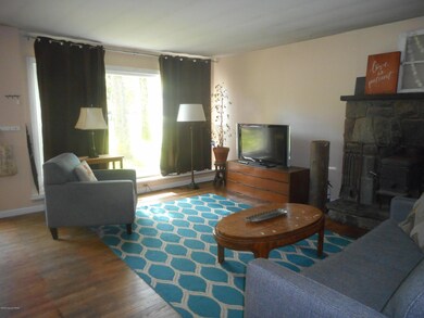 269 Oak Ln, Cresco, PA 18326 - photo 6