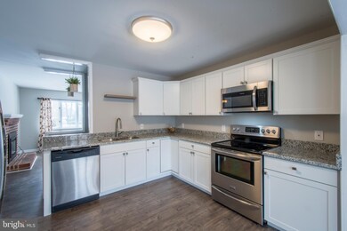 1428 Thies Dr, Pasadena, MD 21122 - photo 5