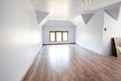 12 Linden-0038