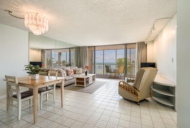 001-BonefishTowersw-CocoPlum-FL-full