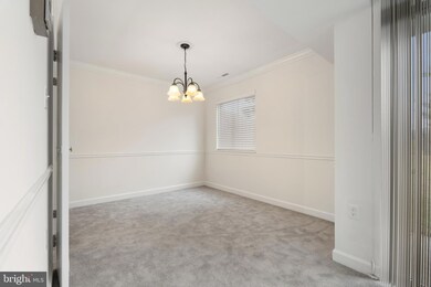 18715 Walkers Choice Rd unit 18715, Montgomery Village, MD 20886 - photo 5