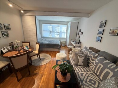 76-26 113th St unit 6H, Forest Hills, NY 11375 - photo 2