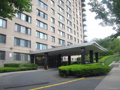 Manor Towers unit 3D, Bronx, NY 10463 - photo 7