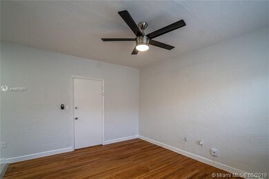 7510 Byron Ave unit 6, Miami Beach, FL 33141 - photo 6