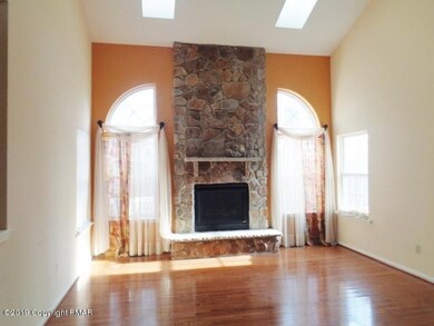 2498 Horseshoe Dr, East Stroudsburg, PA 18301 - photo 3