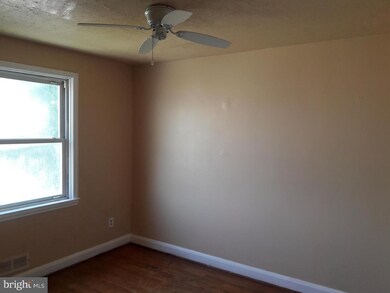 4002 Balfern Ave, Baltimore, MD 21213 - photo 7