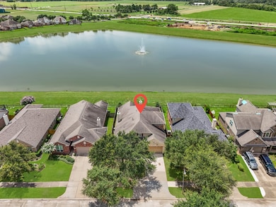 2327 Crescent Water, Rosenberg, TX 77471 - photo 2