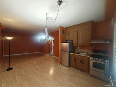 Roosevelt Terrace unit 1B, Jackson Heights, NY 11372 - photo 4