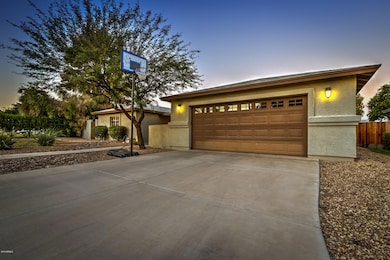 7025 N 10th Pl-56