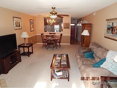 Living Room/Dining Area