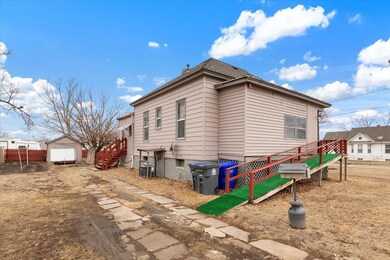 03-2304S11th002