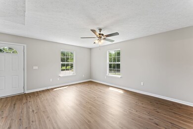 414 Quarry St, Shelbyville, TN 37160 - photo 7