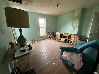 1012 W 9th St, Alton, IL 62002 - photo 3