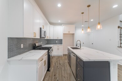 7703 Willow St, Houston, TX 77088 - photo 7