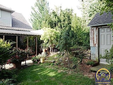 2508 SW Fillmore St, Topeka, KS 66611 - photo 6