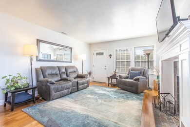 14647 Nurmi St, Sylmar, CA 91342 - photo 4