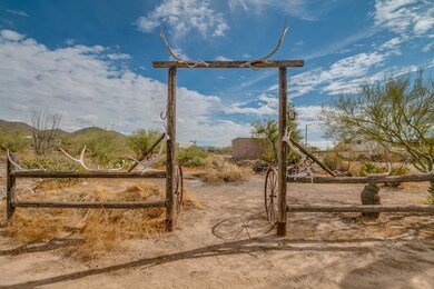004_Western Fencing