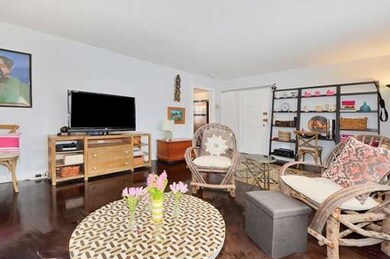 35 Hammond Pond Pkwy unit 2, Chestnut Hill, MA 02467 - photo 7