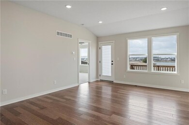 511 Hampstead Dr, Raymore, MO 64083 - photo 4