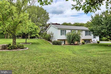 732 Hillcrest Dr, Newport, PA 17074 - photo 2