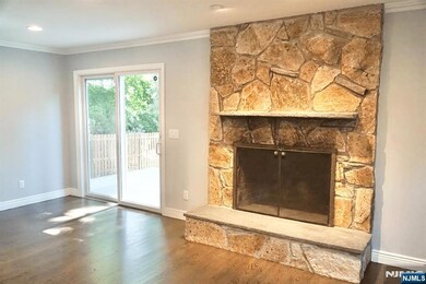 158 Newcomb Rd, Tenafly, NJ 07670 - photo 6