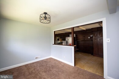 43 Suburban Blvd, Delran, NJ 08075 - photo 5