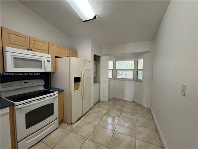 1250 SE 28th Ct unit 203, Homestead, FL 33035 - photo 7