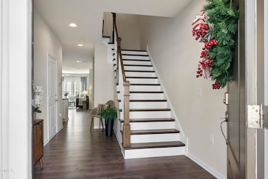 115 Bowerbank Ln, Apex, NC 27539 - photo 2