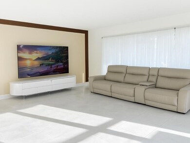 751 Hollywood Blvd, Hollywood, FL 33019 - photo 5