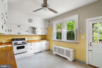 4577 Baker St, Philadelphia, PA 19127 - photo 3