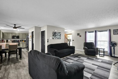 976 Lavender Ln, Columbus, OH 43207 - photo 4