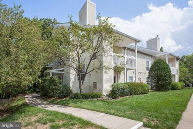 11978 Cardamom Dr, Woodbridge, VA 22192 - photo 5