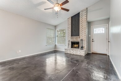 760 Garden Meadow, Universal City, TX 78148 - photo 5