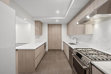 The Wakefield unit 4B, New York, NY 10075 - photo 4