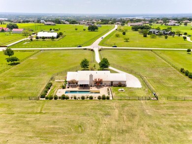 1813 Teller Bell Ln, Granbury, TX 76049 - photo 4