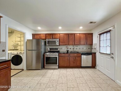 74 Dartmouth Loop, Staten Island, NY 10306 - photo 7