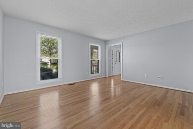 6249 Derby Dr, Frederick, MD 21703 - photo 3