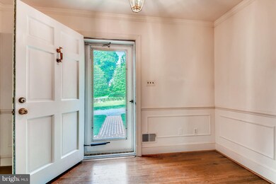 7835 Ellenham Rd, Towson, MD 21204 - photo 4