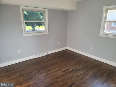 7109 Hastings Dr, Capitol Heights, MD 20743 - photo 6