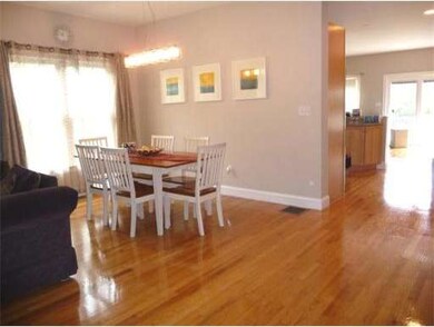 290 Lagrange St, Chestnut Hill, MA 02467 - photo 4