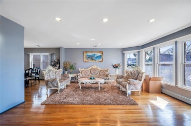 133 Wentworth Ave, Albertson, NY 11507 - photo 5