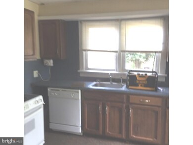 407 E Franklin Ave, West Berlin, NJ 08091 - photo 4