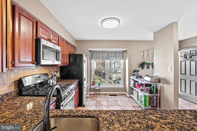 45553 Whitcomb Square, Sterling, VA 20166 - photo 7