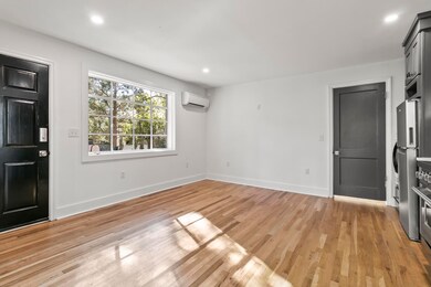 19 Smith Street, C-11
