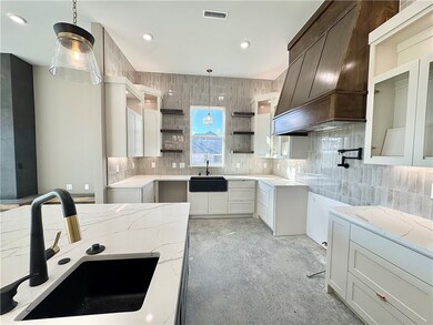 901 Greenhorn St, Centerton, AR 72719 - photo 5