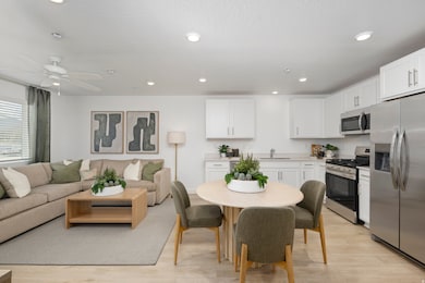 251 N Polly Ln unit 4, Santaquin, UT 84655 - photo 5