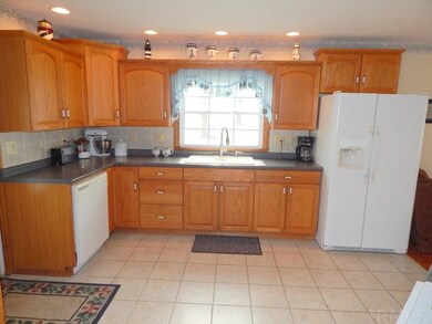 8215 S 250 E, Keystone, IN 46759 - photo 5